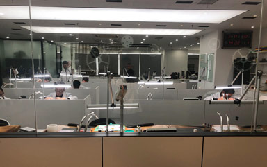 格拉苏蒂手表日历不动怎么调