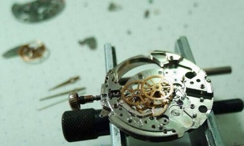 格拉苏蒂手表售后 服务中心（格拉苏蒂更换密封圈）